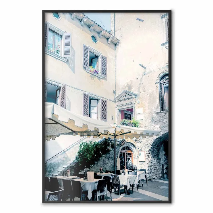 Italiensk restaurang - charmig arkitektur i en majestätisk stad